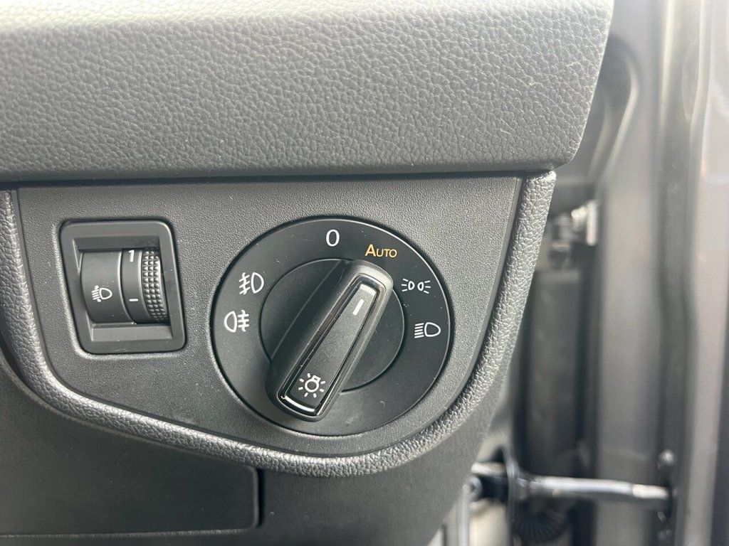 2020 VOLKSWAGEN POLO 1.0 TSI GPF R-Line Hatchback 5dr Petrol Manual Euro 6 (s/s) (115 ps) - vehicle photo 18 for sale on PureCar