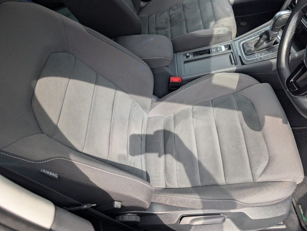2019 VOLKSWAGEN GOLF 1.6 TDI GT Hatchback 5dr Diesel DSG Euro 6 (s/s) (115 ps) - vehicle photo 32 for sale on PureCar