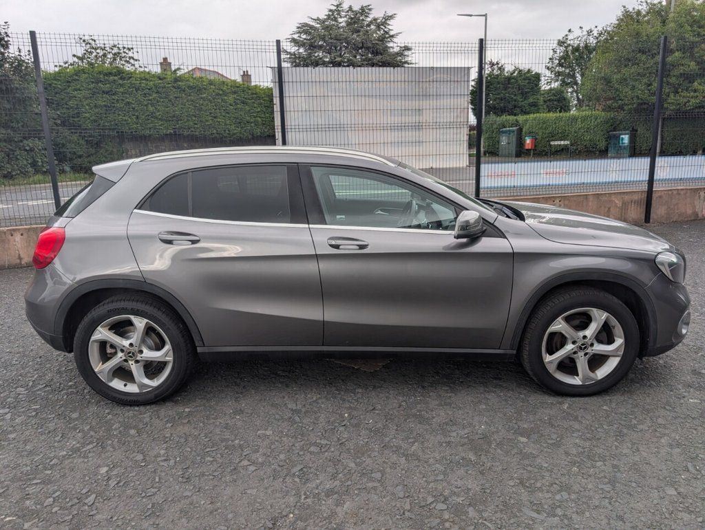 2018 MERCEDES GLA 2.1 GLA200d Sport SUV 5dr Diesel Manual Euro 6 (s/s) (136 ps) - vehicle photo 9 for sale on PureCar
