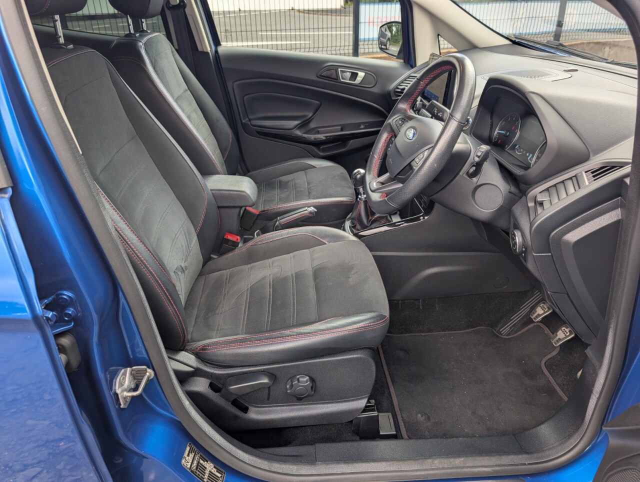 2019 FORD ECOSPORT 1.0T EcoBoost GPF ST-Line SUV 5dr Petrol Manual Euro 6 (s/s) (125 ps) - vehicle photo 28 for sale on PureCar