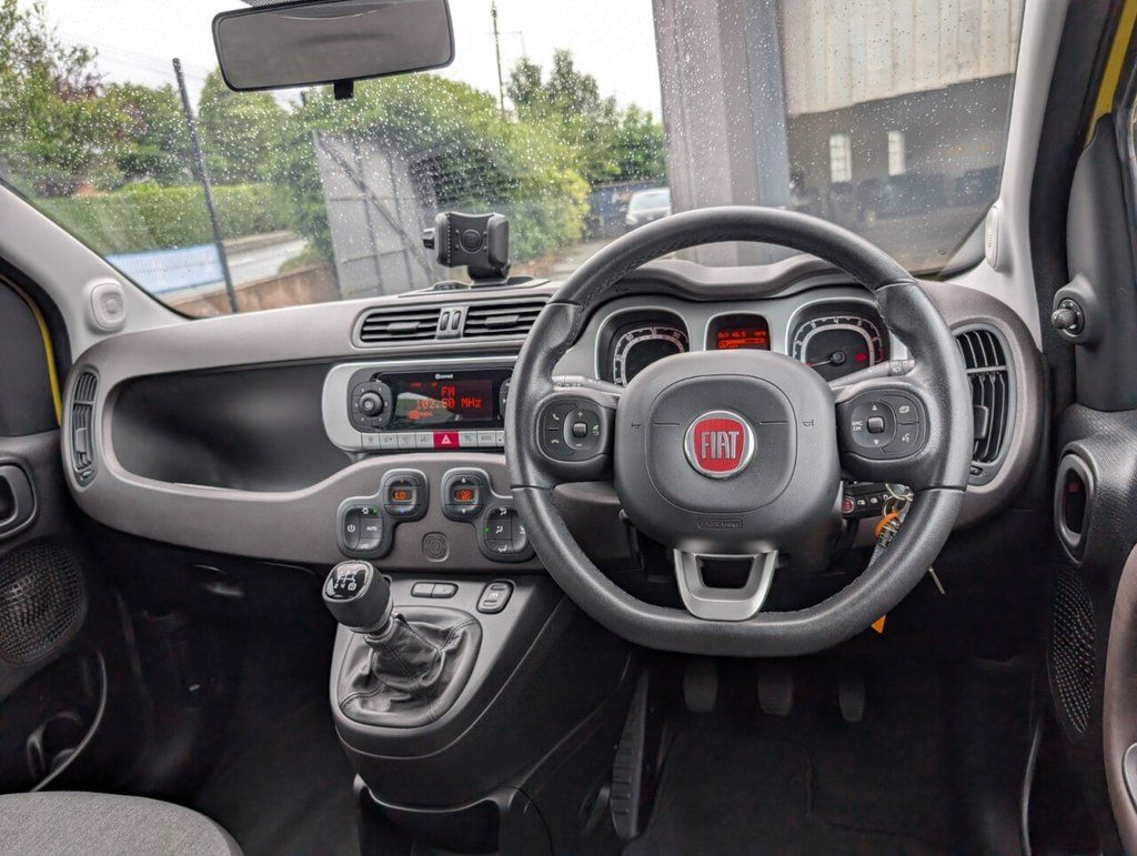 2020 FIAT PANDA 1.2 City Cross Hatchback 5dr Petrol Manual Euro 6 (s/s) (69 bhp) - vehicle photo 16 for sale on PureCar