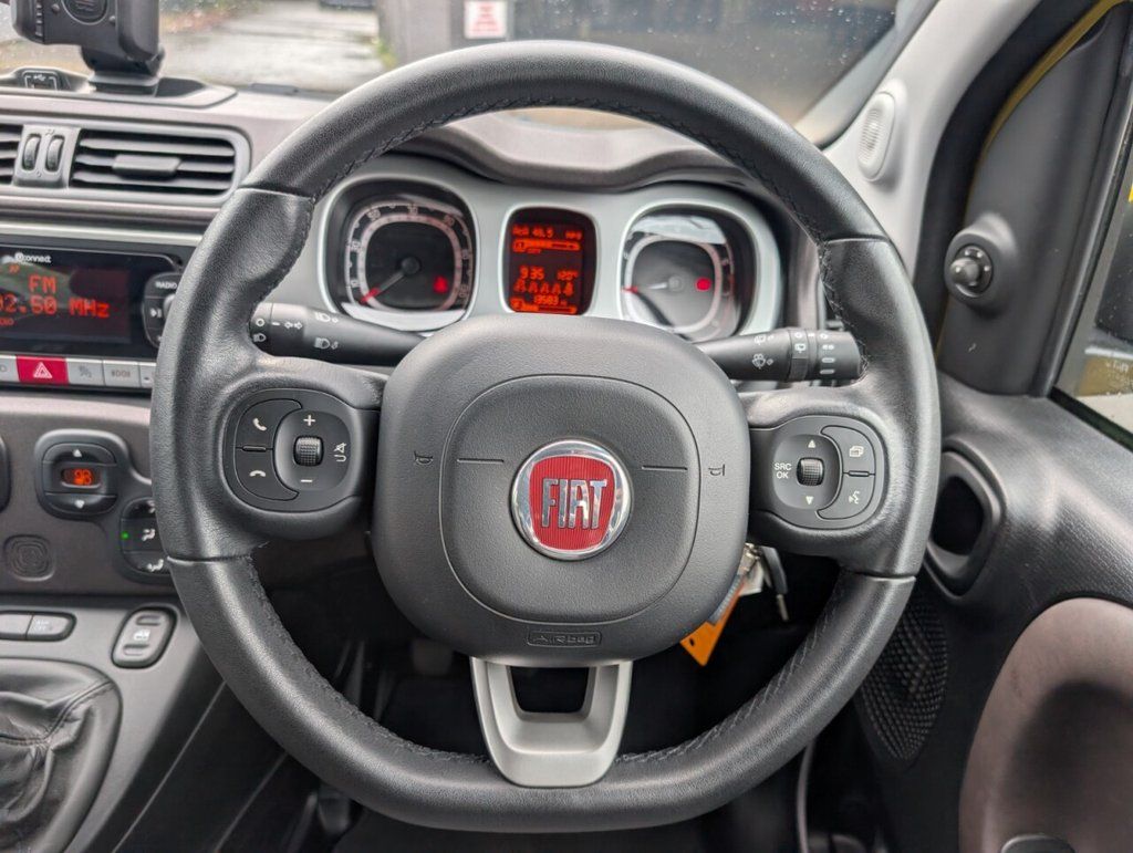 2020 FIAT PANDA 1.2 City Cross Hatchback 5dr Petrol Manual Euro 6 (s/s) (69 bhp) - vehicle photo 17 for sale on PureCar