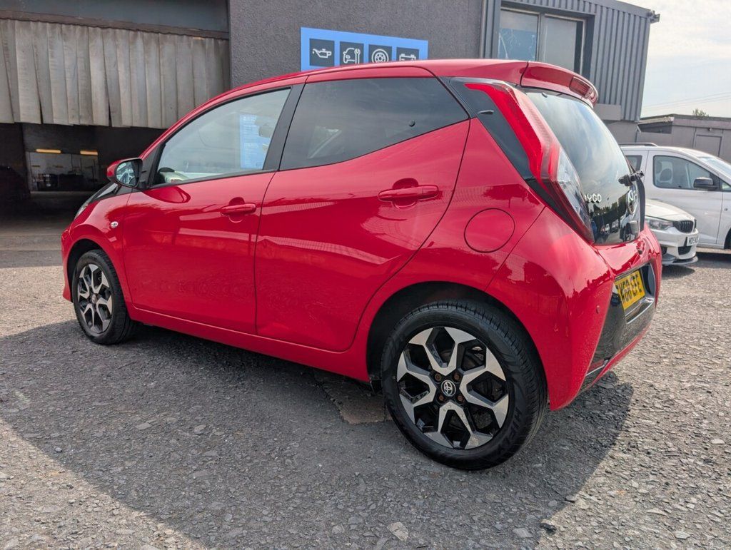 2019 TOYOTA AYGO 1.0 VVT-i x-plore Hatchback 5dr Petrol Manual Euro 6 (71 ps) - vehicle photo 6 for sale on PureCar