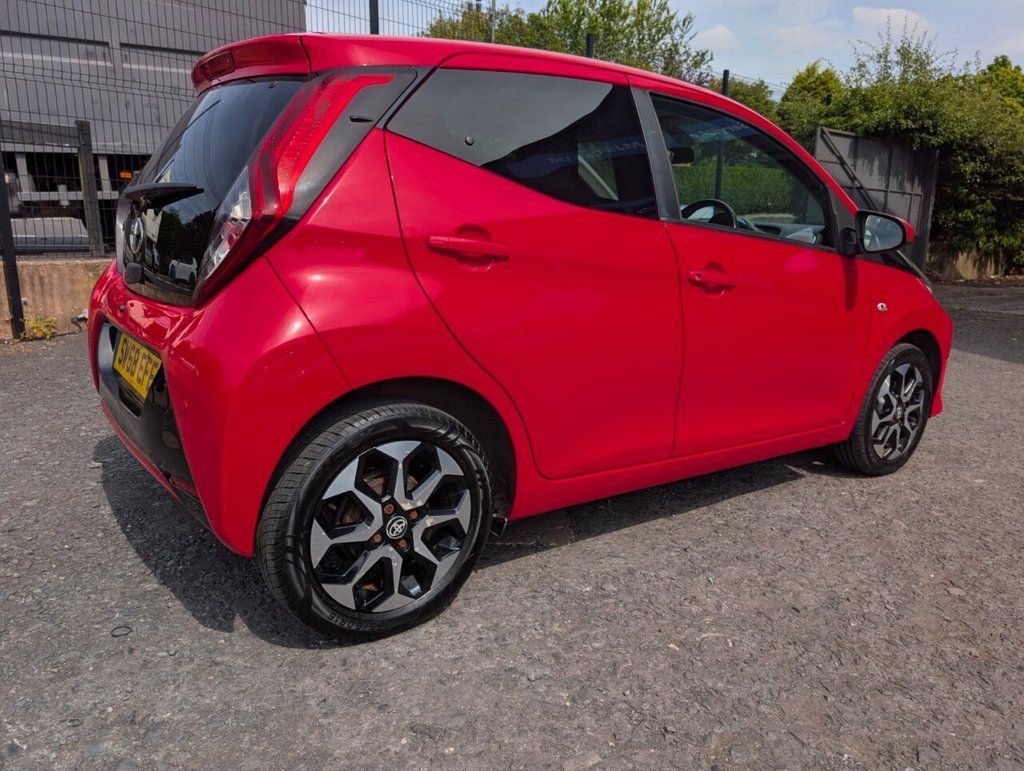 2019 TOYOTA AYGO 1.0 VVT-i x-plore Hatchback 5dr Petrol Manual Euro 6 (71 ps) - vehicle photo 8 for sale on PureCar