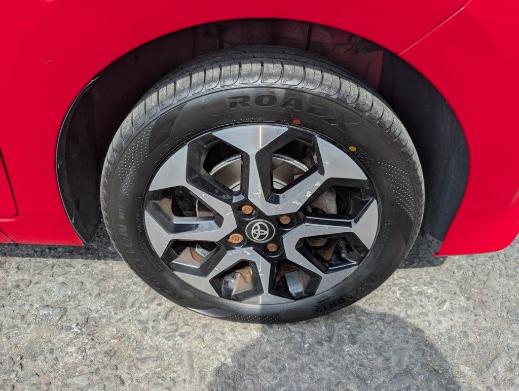 2019 TOYOTA AYGO 1.0 VVT-i x-plore Hatchback 5dr Petrol Manual Euro 6 (71 ps) - vehicle photo 10 for sale on PureCar