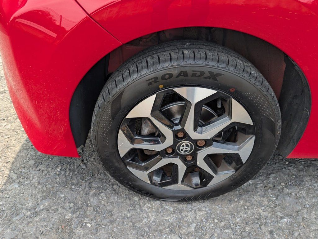 2019 TOYOTA AYGO 1.0 VVT-i x-plore Hatchback 5dr Petrol Manual Euro 6 (71 ps) - vehicle photo 11 for sale on PureCar