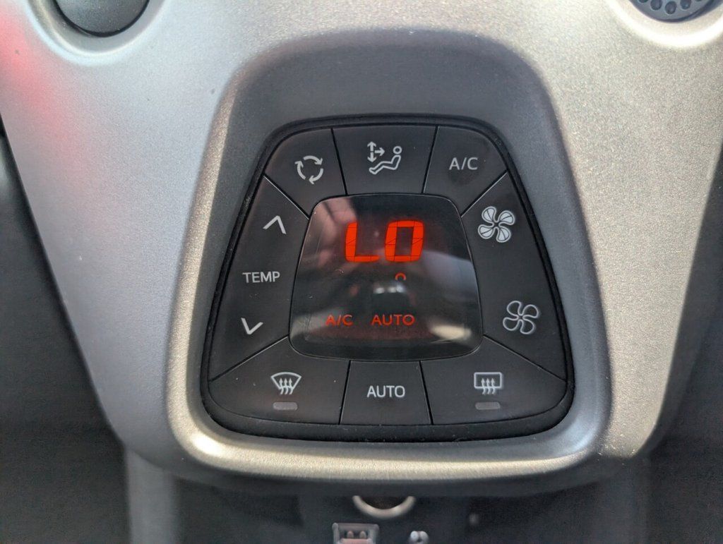 2019 TOYOTA AYGO 1.0 VVT-i x-plore Hatchback 5dr Petrol Manual Euro 6 (71 ps) - vehicle photo 22 for sale on PureCar