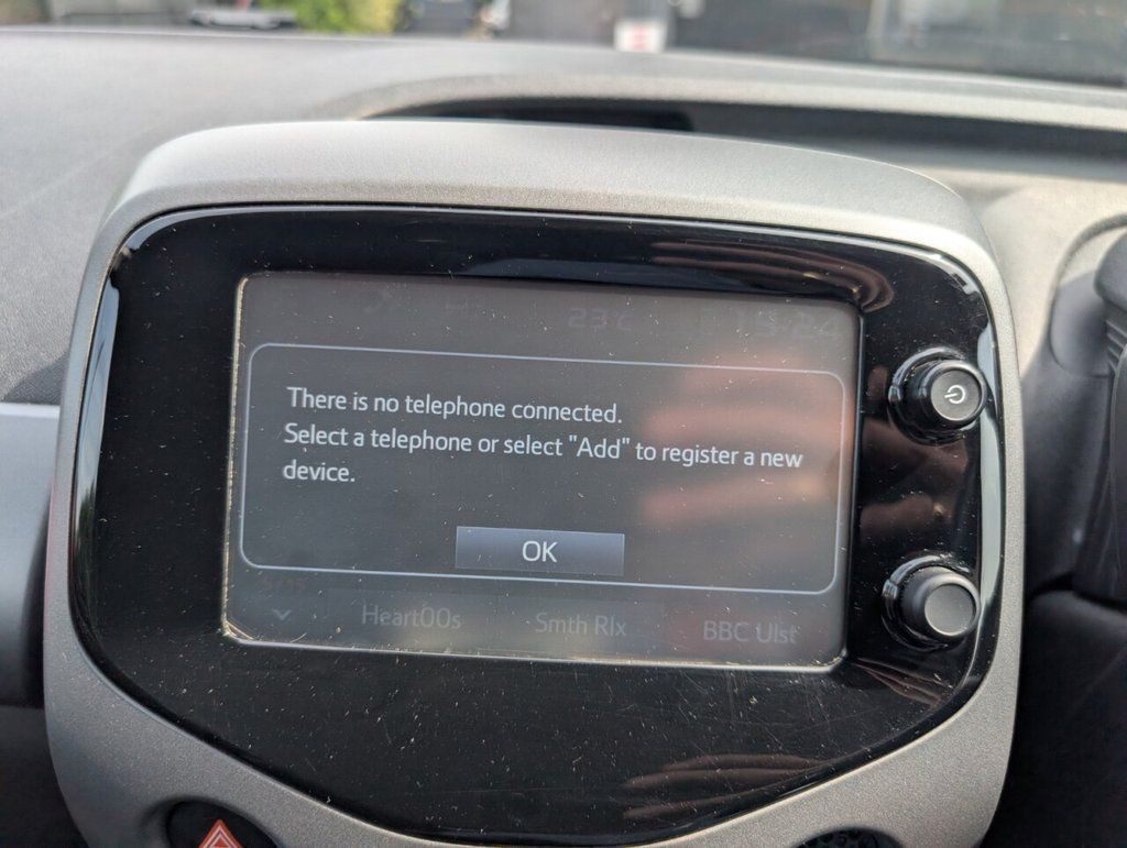 2019 TOYOTA AYGO 1.0 VVT-i x-plore Hatchback 5dr Petrol Manual Euro 6 (71 ps) - vehicle photo 25 for sale on PureCar