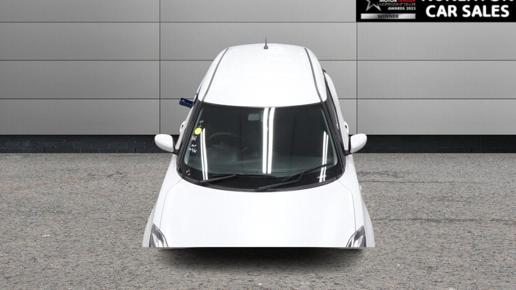 2023 Suzuki Swift — image 8
