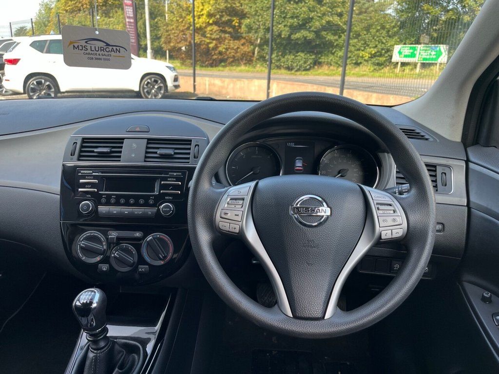 2016 NISSAN PULSAR 1.5 dCi Visia Hatchback 5dr Diesel Manual Euro 6 (s/s) (110 ps) - vehicle photo 14 for sale on PureCar