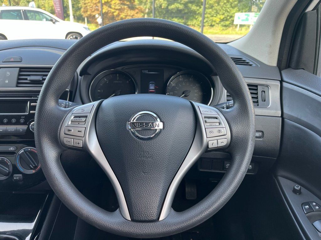 2016 NISSAN PULSAR 1.5 dCi Visia Hatchback 5dr Diesel Manual Euro 6 (s/s) (110 ps) - vehicle photo 15 for sale on PureCar