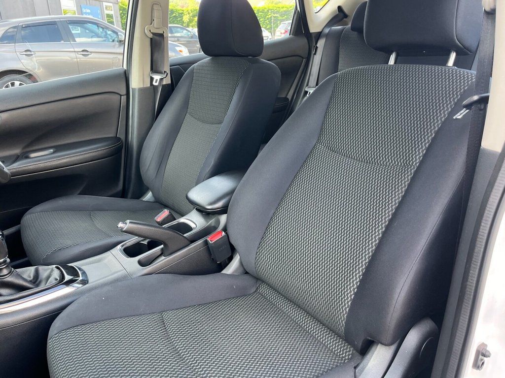 2016 NISSAN PULSAR 1.5 dCi Visia Hatchback 5dr Diesel Manual Euro 6 (s/s) (110 ps) - vehicle photo 26 for sale on PureCar