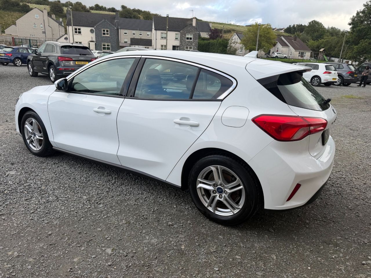 2019 FORD FOCUS 1.5 EcoBlue Zetec Hatchback 5dr Diesel Manual Euro 6 (s/s) (120 ps) - vehicle photo 4 for sale on PureCar
