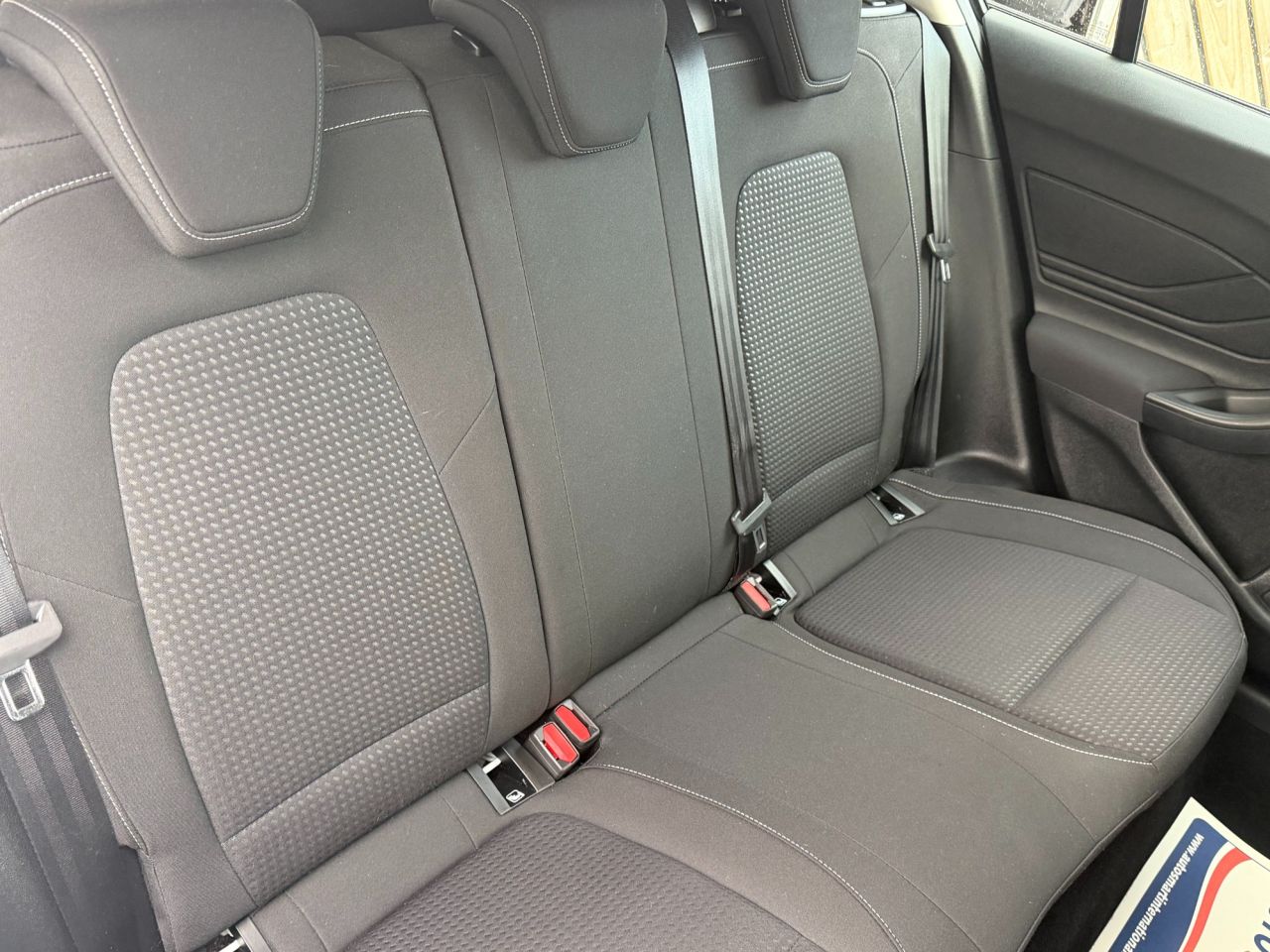 2019 FORD FOCUS 1.5 EcoBlue Zetec Hatchback 5dr Diesel Manual Euro 6 (s/s) (120 ps) - vehicle photo 7 for sale on PureCar