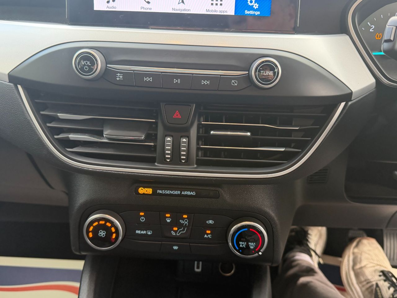 2019 FORD FOCUS 1.5 EcoBlue Zetec Hatchback 5dr Diesel Manual Euro 6 (s/s) (120 ps) - vehicle photo 12 for sale on PureCar