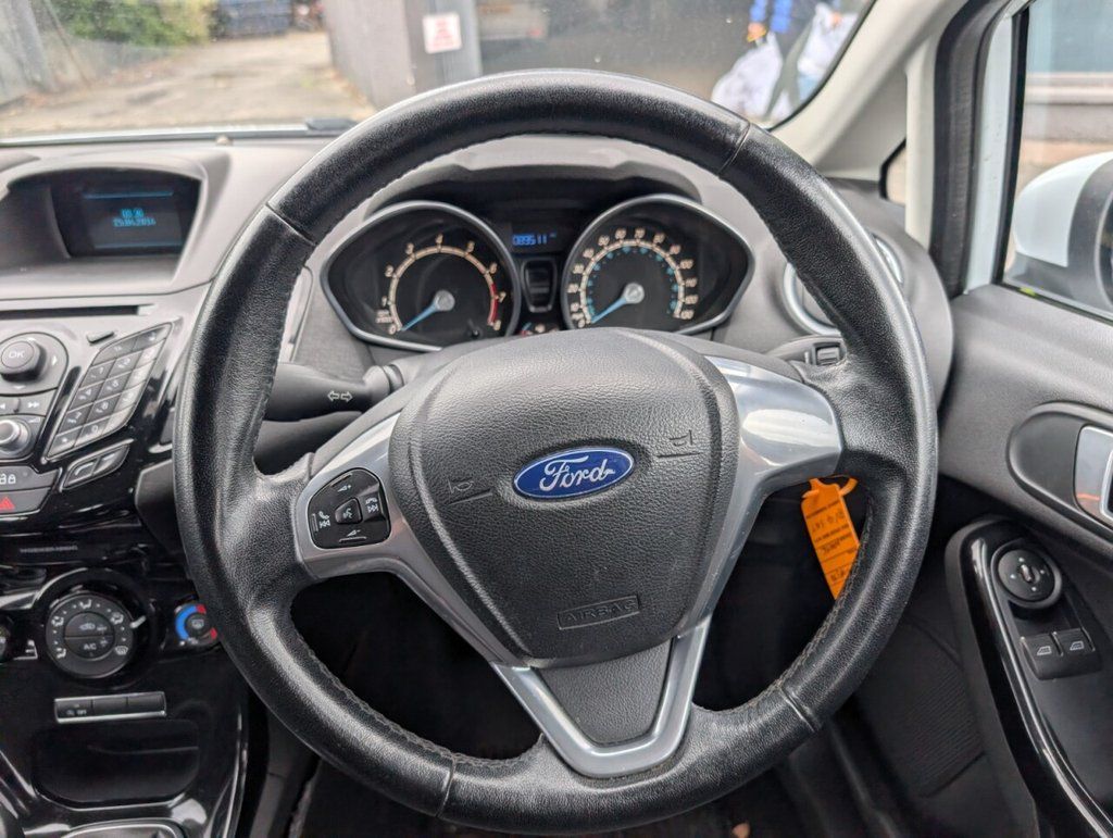 2014 FORD FIESTA 1.0T EcoBoost Zetec Hatchback 5dr Petrol Manual Euro 5 (s/s) (100 ps) - vehicle photo 15 for sale on PureCar