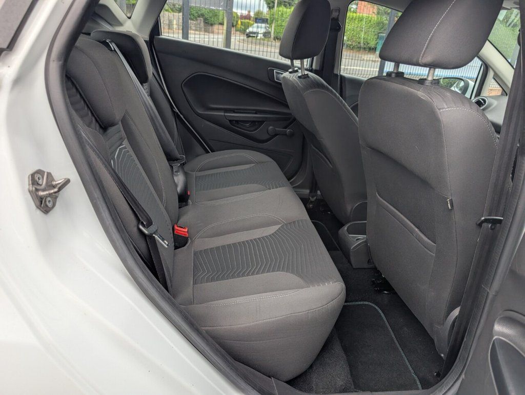 2014 FORD FIESTA 1.0T EcoBoost Zetec Hatchback 5dr Petrol Manual Euro 5 (s/s) (100 ps) - vehicle photo 28 for sale on PureCar