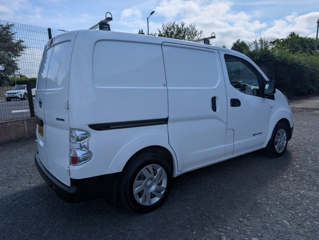 2014 NISSAN e-NV200 Acenta Panel Van 5dr Electric Auto SWB (Rapid) (109 ps) - vehicle photo 10 for sale on PureCar