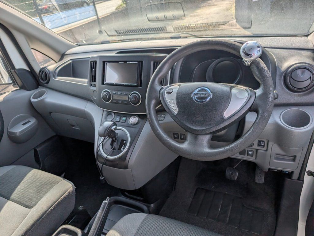 2014 NISSAN e-NV200 Acenta Panel Van 5dr Electric Auto SWB (Rapid) (109 ps) - vehicle photo 16 for sale on PureCar