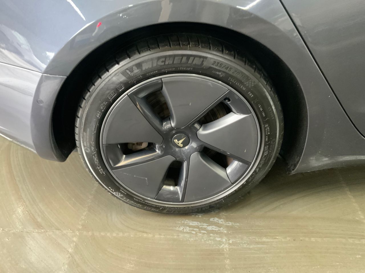2021 TESLA Model 3 Standard Range Plus Saloon 4dr Electric Auto RWD (241 bhp) - vehicle photo 13 for sale on PureCar