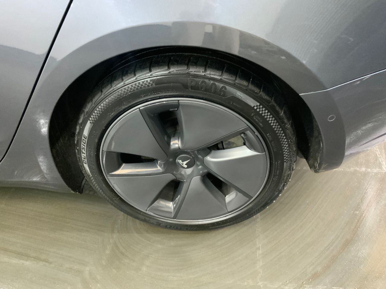 2021 TESLA Model 3 Standard Range Plus Saloon 4dr Electric Auto RWD (241 bhp) - vehicle photo 19 for sale on PureCar