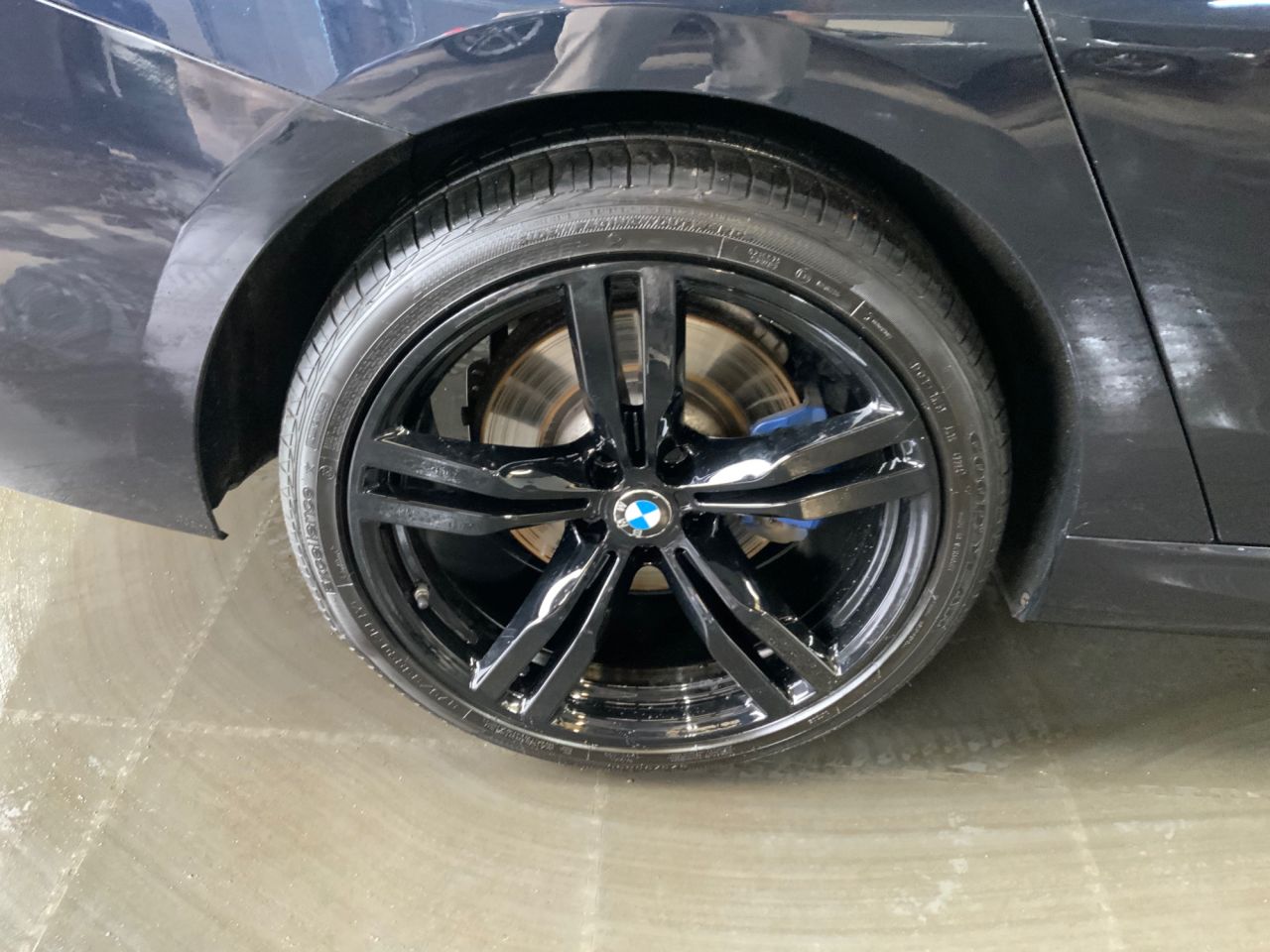 2018 BMW 6 SERIES GRAN TURISMO 3.0 630d M Sport GT 5dr Diesel Auto xDrive Euro 6 (s/s) (265 ps) - vehicle photo 15 for sale on PureCar