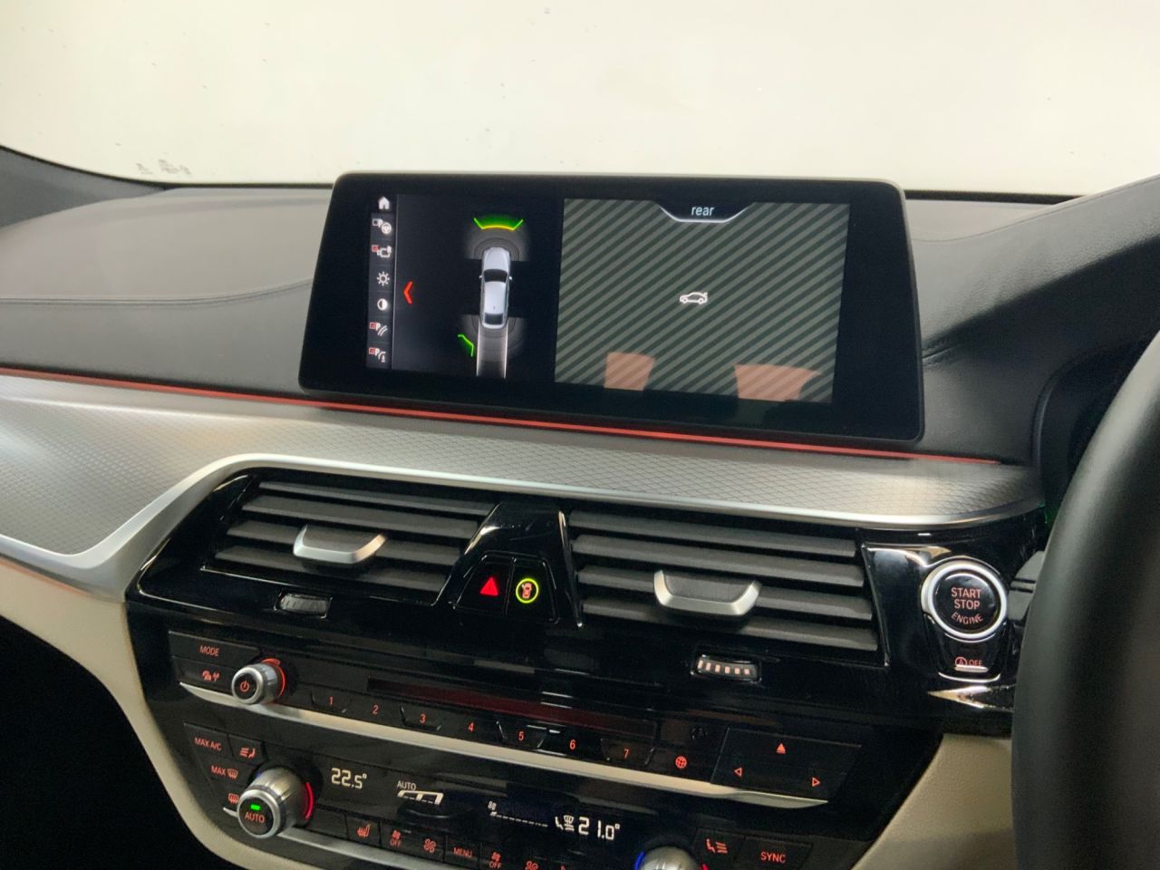 2018 BMW 6 SERIES GRAN TURISMO 3.0 630d M Sport GT 5dr Diesel Auto xDrive Euro 6 (s/s) (265 ps) - vehicle photo 21 for sale on PureCar