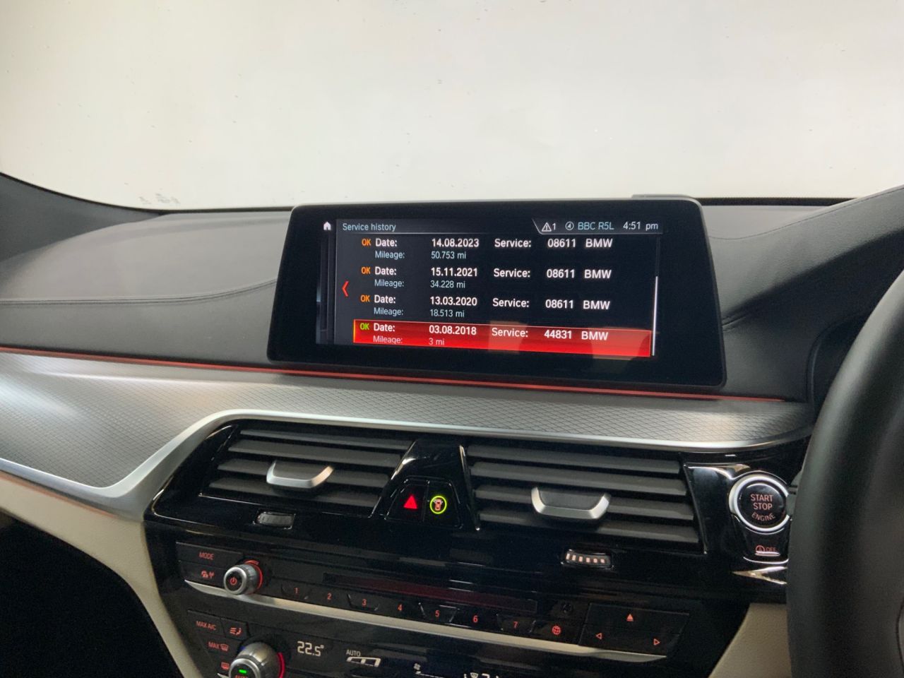 2018 BMW 6 SERIES GRAN TURISMO 3.0 630d M Sport GT 5dr Diesel Auto xDrive Euro 6 (s/s) (265 ps) - vehicle photo 25 for sale on PureCar