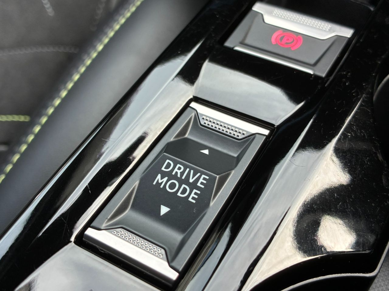 2025 PEUGEOT 1.2 PureTech GT Hatchback 5dr Petrol Manual Euro 6 (s/s) (100 ps) - vehicle photo 34 for sale on PureCar