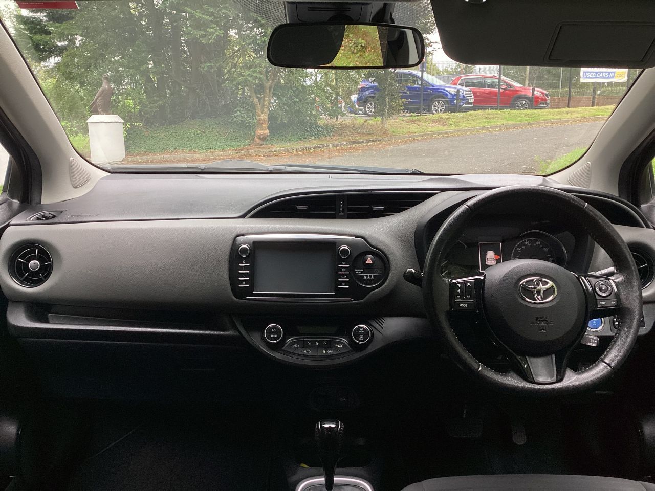 2019 TOYOTA YARIS 1.5 VVT-h Icon Hatchback 5dr Petrol Hybrid E-CVT Euro 6 (s/s) (100 ps) - vehicle photo 18 for sale on PureCar
