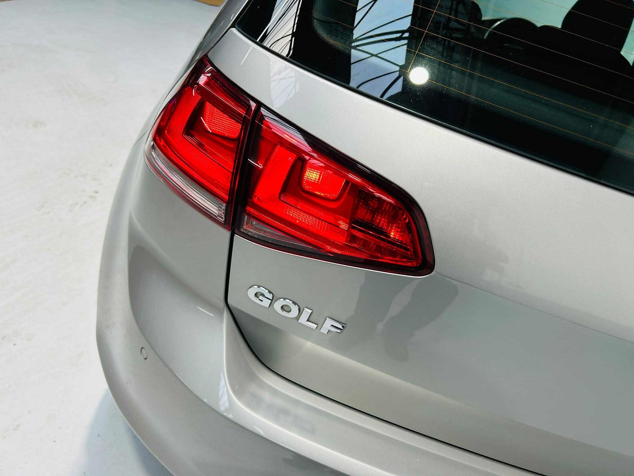 2015 VOLKSWAGEN GOLF 1.6 TDI BlueMotion Tech SE Euro 5 (s/s) 5dr - vehicle photo 16 for sale on PureCar