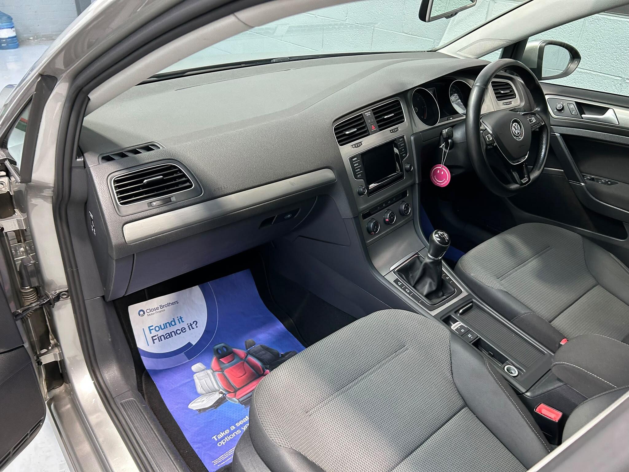 2015 VOLKSWAGEN GOLF 1.6 TDI BlueMotion Tech SE Euro 5 (s/s) 5dr - vehicle photo 22 for sale on PureCar