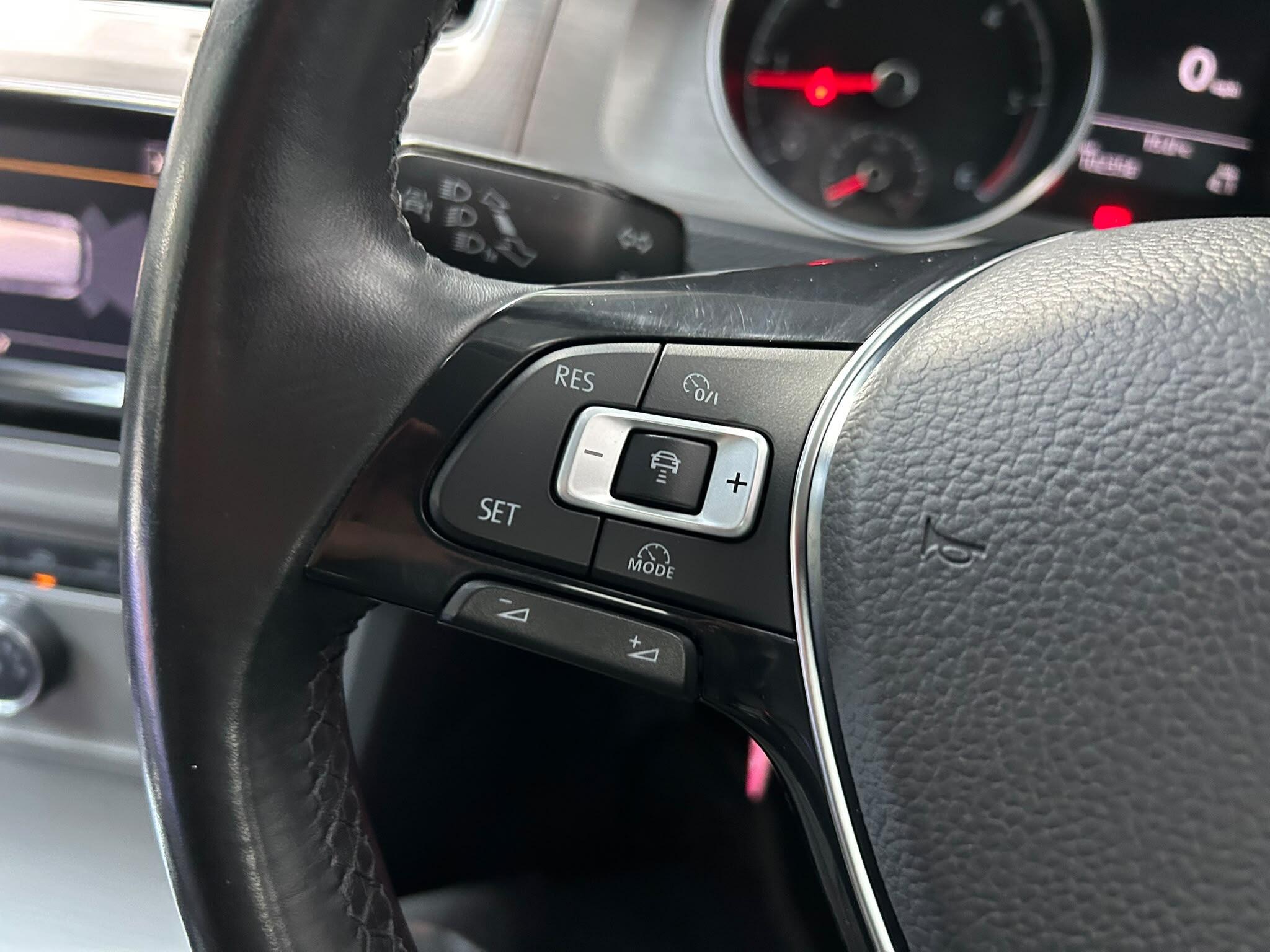 2015 VOLKSWAGEN GOLF 1.6 TDI BlueMotion Tech SE Euro 5 (s/s) 5dr - vehicle photo 29 for sale on PureCar