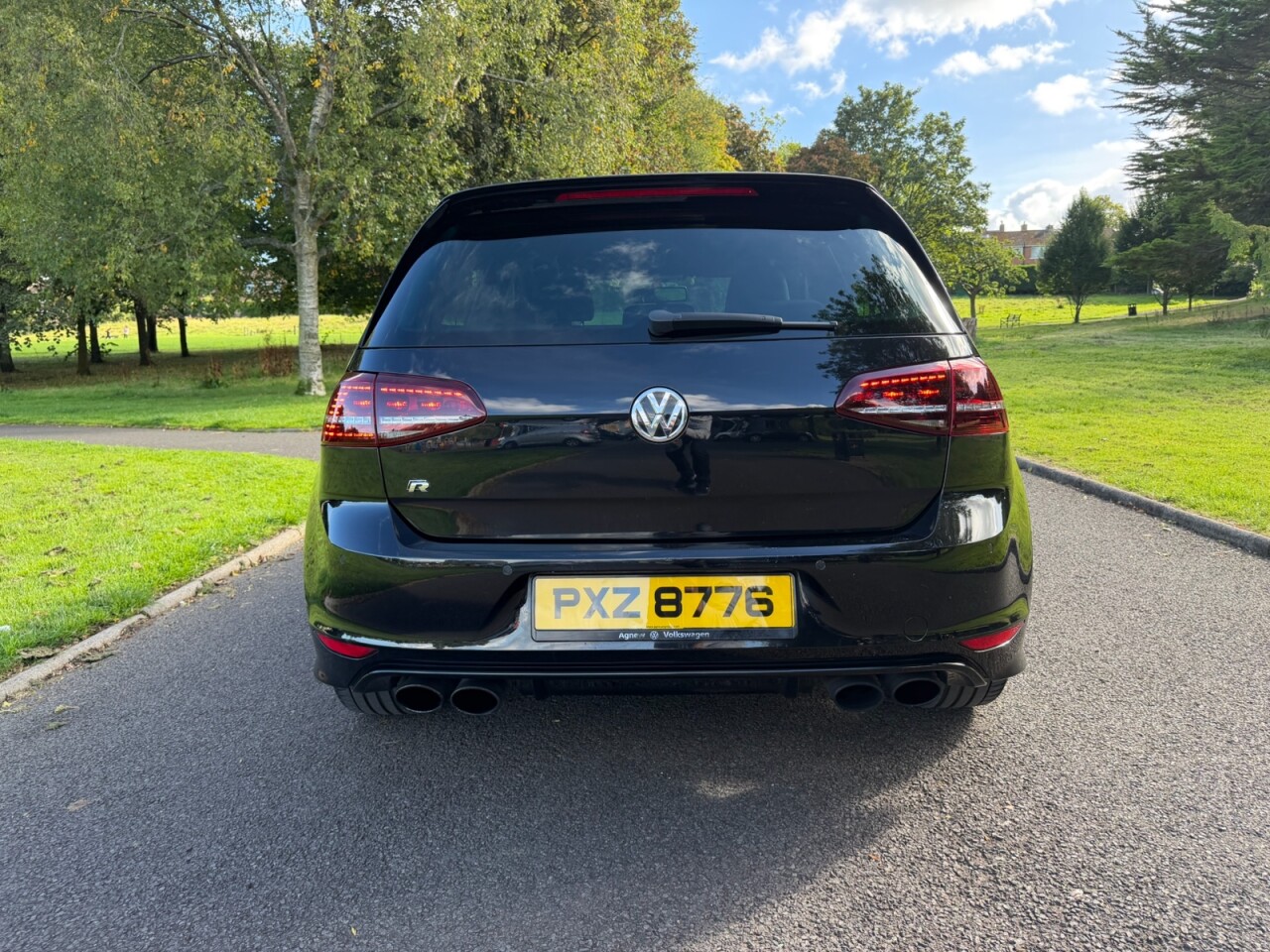 2016 VOLKSWAGEN GOLF 2.0 TSI BlueMotion Tech R Hatchback 5dr Petrol Manual 4Motion Euro 6 (s/s) - vehicle photo 12 for sale on PureCar
