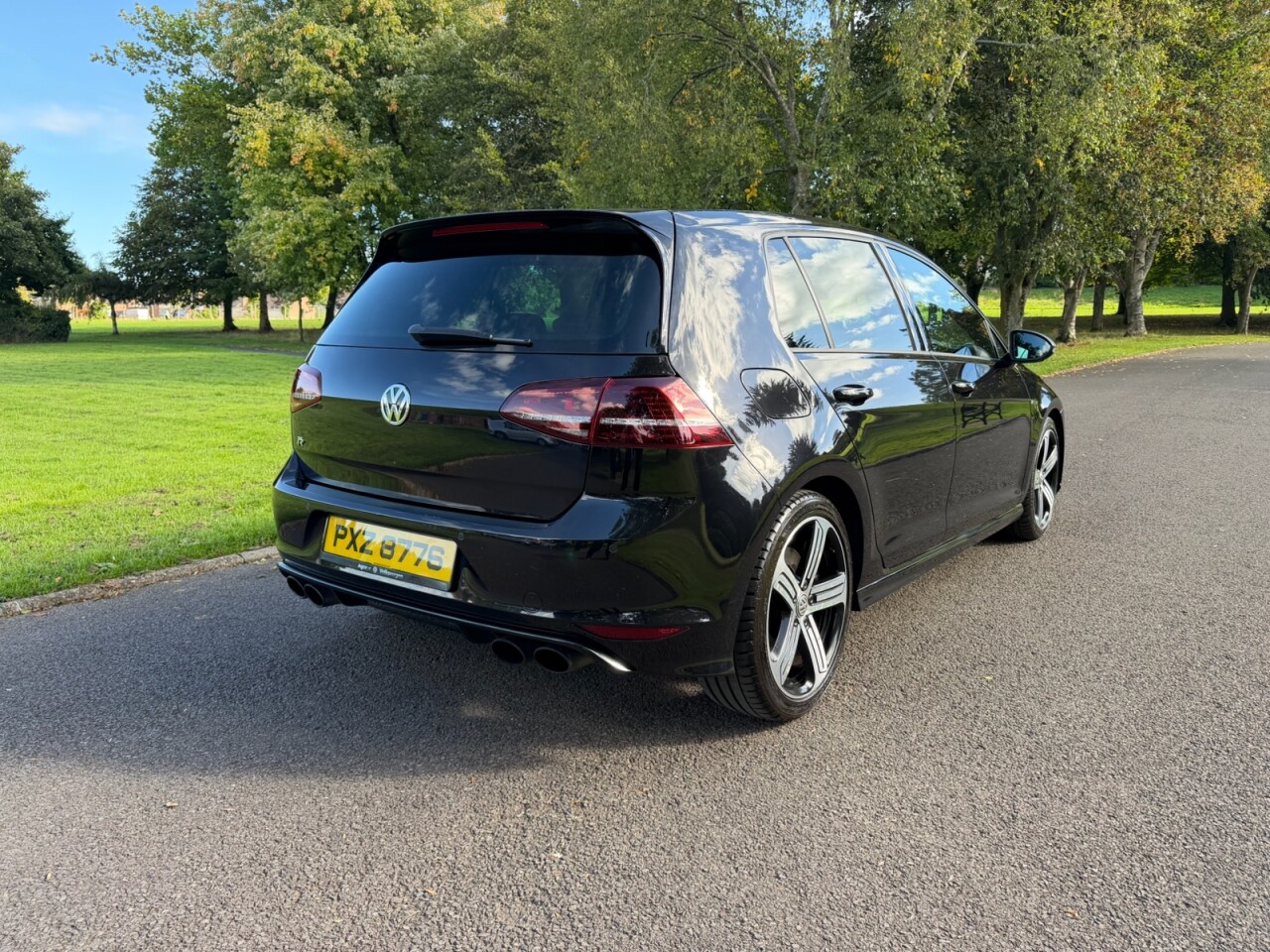 2016 VOLKSWAGEN GOLF 2.0 TSI BlueMotion Tech R Hatchback 5dr Petrol Manual 4Motion Euro 6 (s/s) - vehicle photo 13 for sale on PureCar