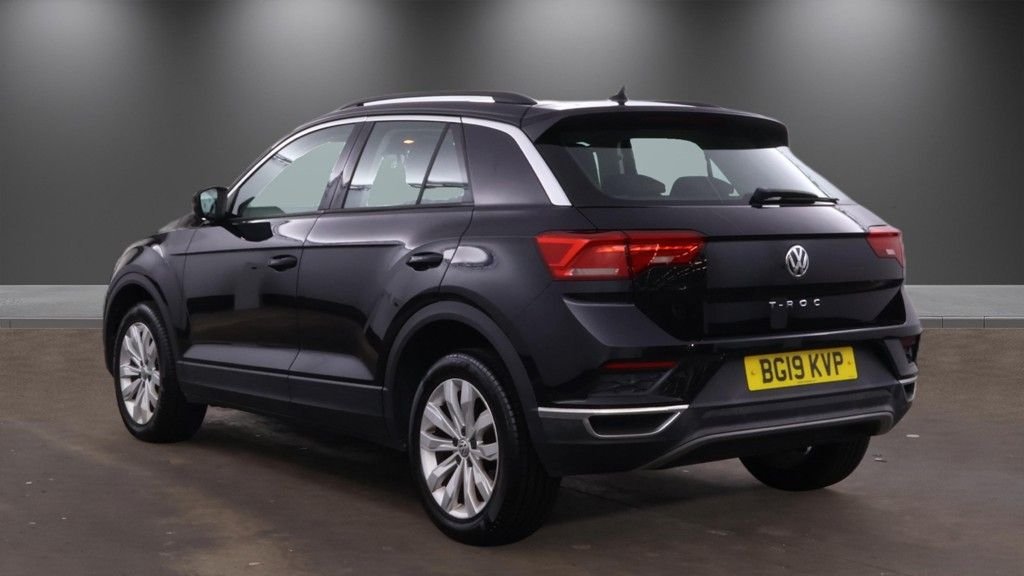 2019 Volkswagen T-Roc — image 3