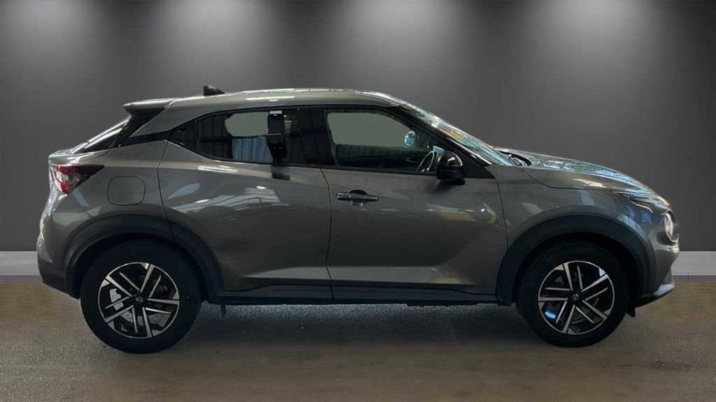 2024 Nissan Juke — image 5