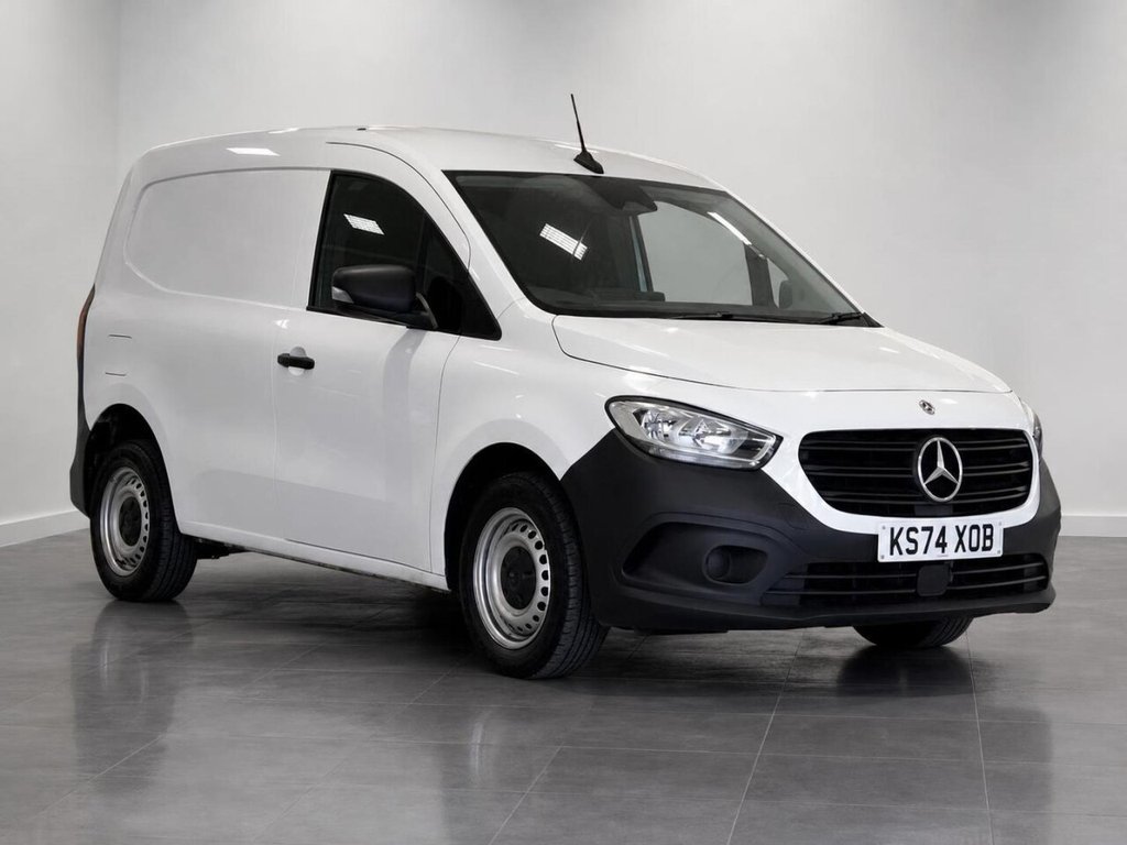 White 2024 Mercedes-Benz Citan Van Front-wheel drive Manual