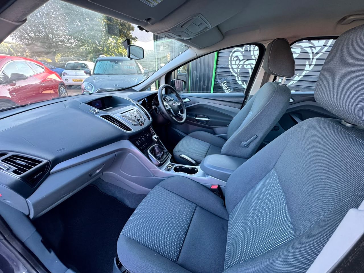 2012 FORD C-MAX 1.6 Zetec MPV 5dr Petrol Manual Euro 5 (105 ps) - vehicle photo 11 for sale on PureCar