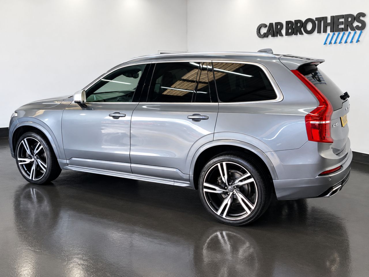 2019 VOLVO XC90 2.0 D5 PowerPulse R-Design Pro SUV 5dr Diesel Auto 4WD Euro 6 (s/s) (235 ps - vehicle photo 8 for sale on PureCar