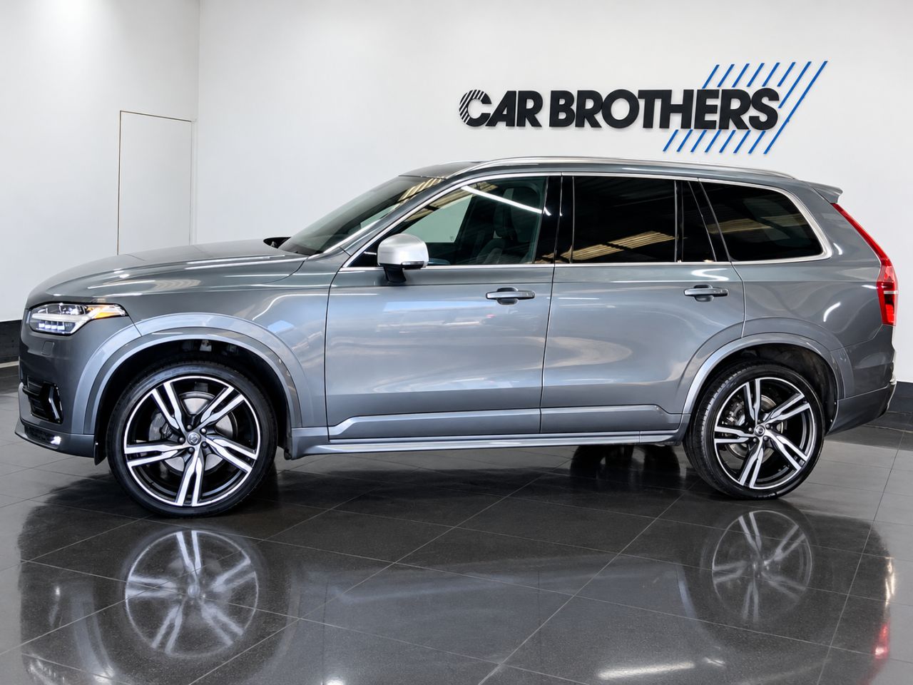 2019 VOLVO XC90 2.0 D5 PowerPulse R-Design Pro SUV 5dr Diesel Auto 4WD Euro 6 (s/s) (235 ps - vehicle photo 9 for sale on PureCar