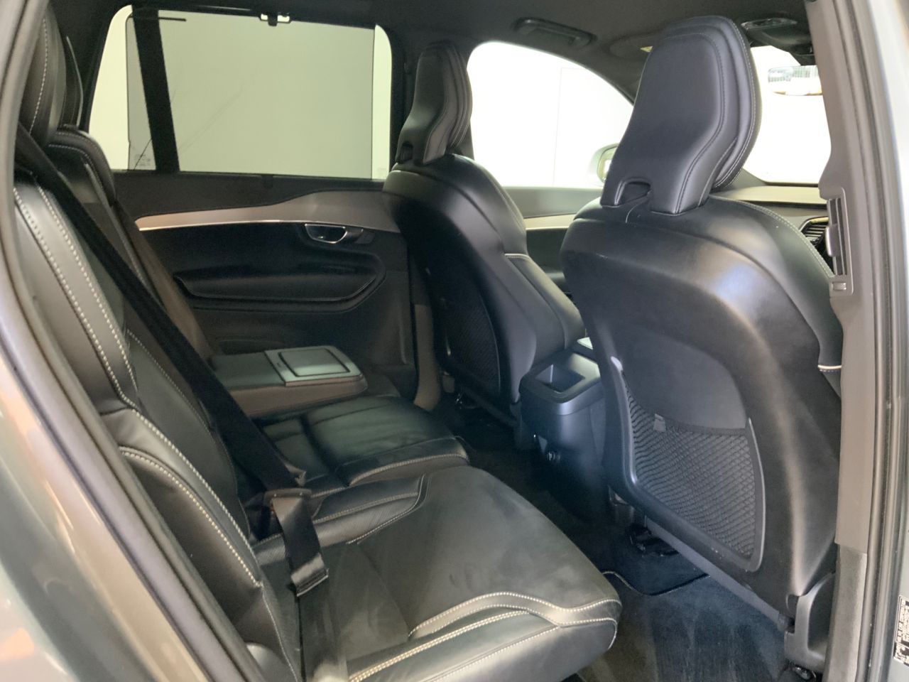 2019 VOLVO XC90 2.0 D5 PowerPulse R-Design Pro SUV 5dr Diesel Auto 4WD Euro 6 (s/s) (235 ps - vehicle photo 17 for sale on PureCar