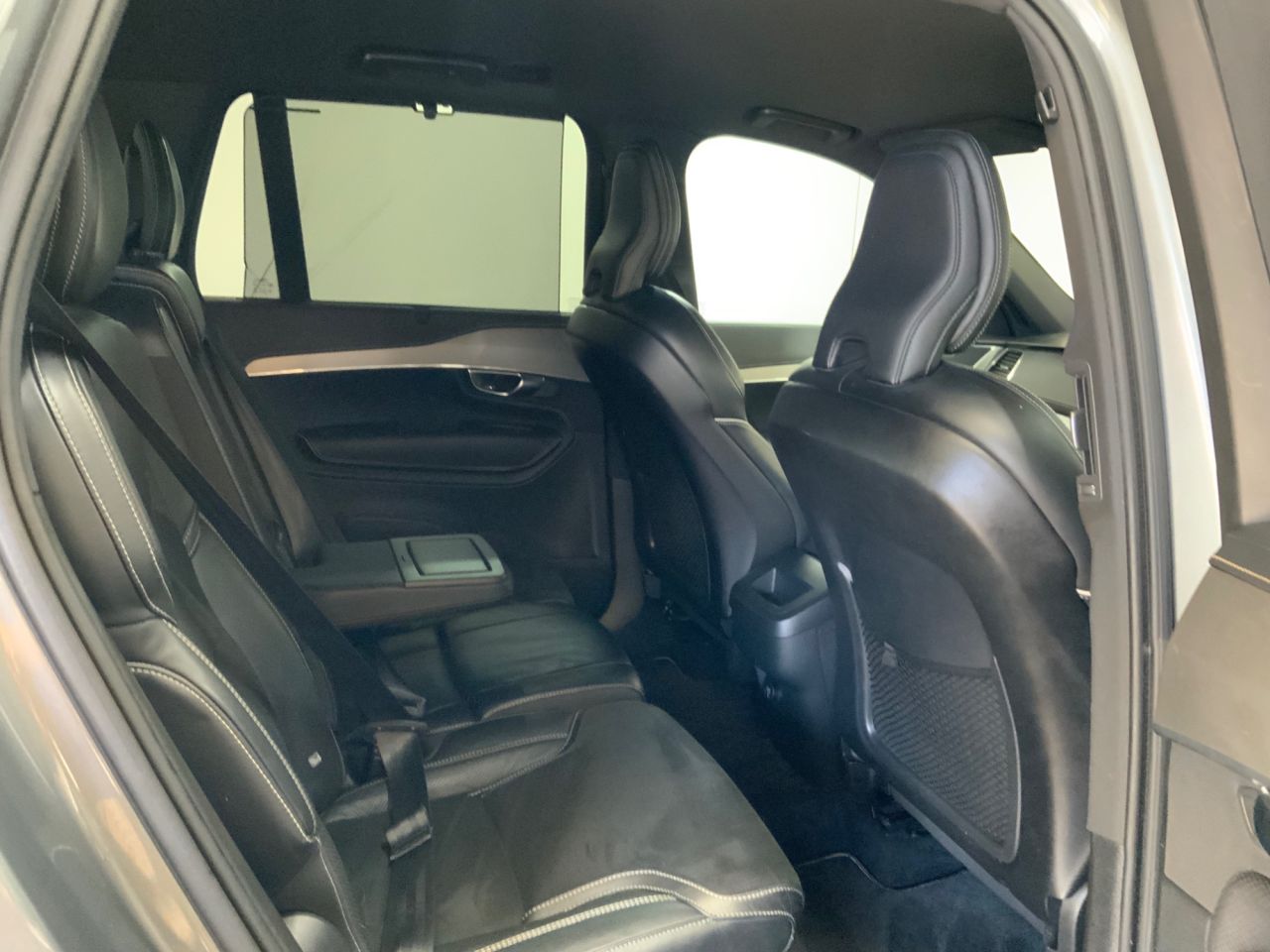 2019 VOLVO XC90 2.0 D5 PowerPulse R-Design Pro SUV 5dr Diesel Auto 4WD Euro 6 (s/s) (235 ps - vehicle photo 19 for sale on PureCar
