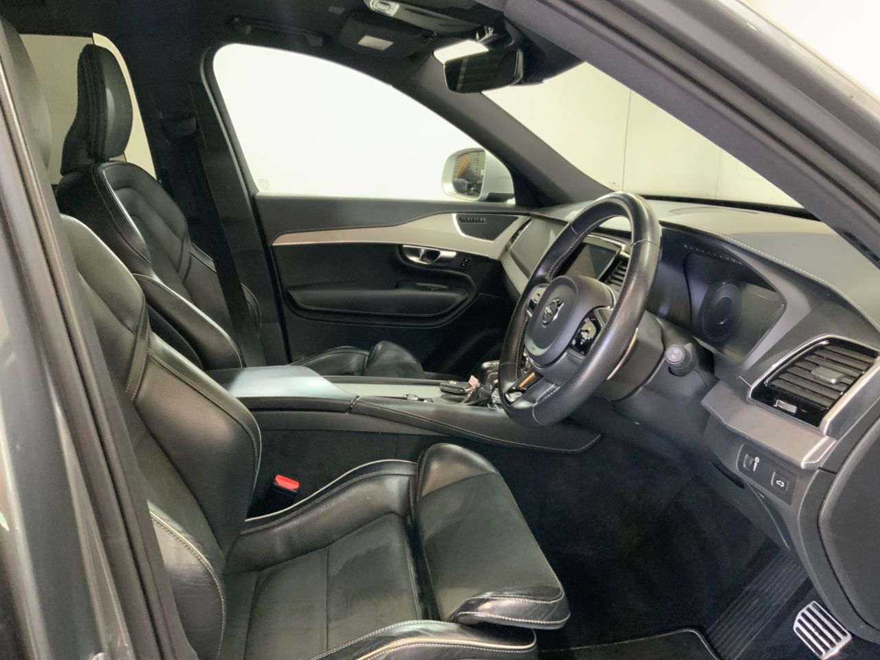 2019 VOLVO XC90 2.0 D5 PowerPulse R-Design Pro SUV 5dr Diesel Auto 4WD Euro 6 (s/s) (235 ps - vehicle photo 20 for sale on PureCar