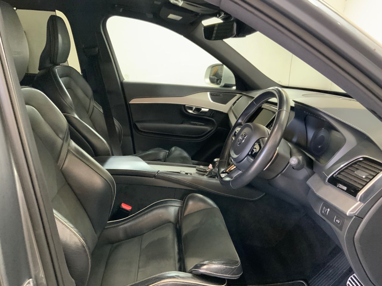 2019 VOLVO XC90 2.0 D5 PowerPulse R-Design Pro SUV 5dr Diesel Auto 4WD Euro 6 (s/s) (235 ps - vehicle photo 21 for sale on PureCar