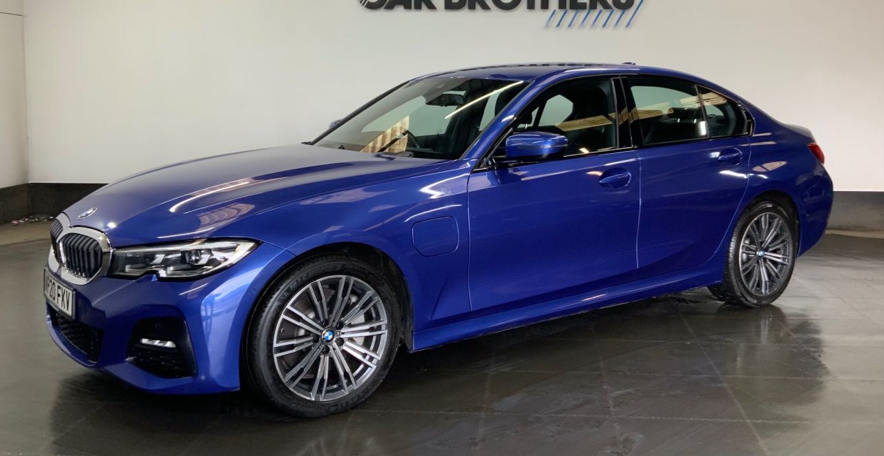 2020 BMW 3 SERIES 2.0 330e 12kWh M Sport Saloon 4dr Petrol Plug-in Hybrid Auto Euro 6 (s/s) ( - vehicle photo 10 for sale on PureCar