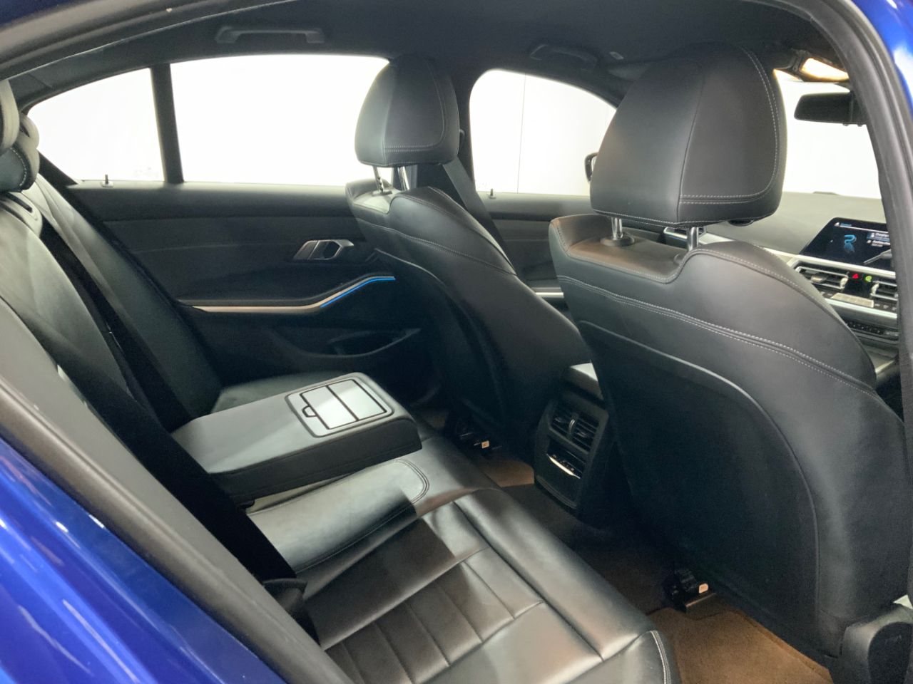 2020 BMW 3 SERIES 2.0 330e 12kWh M Sport Saloon 4dr Petrol Plug-in Hybrid Auto Euro 6 (s/s) ( - vehicle photo 18 for sale on PureCar