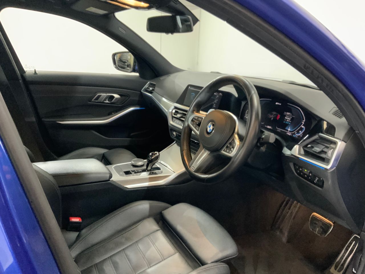 2020 BMW 3 SERIES 2.0 330e 12kWh M Sport Saloon 4dr Petrol Plug-in Hybrid Auto Euro 6 (s/s) ( - vehicle photo 22 for sale on PureCar