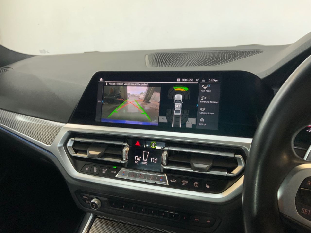 2020 BMW 3 SERIES 2.0 330e 12kWh M Sport Saloon 4dr Petrol Plug-in Hybrid Auto Euro 6 (s/s) ( - vehicle photo 27 for sale on PureCar