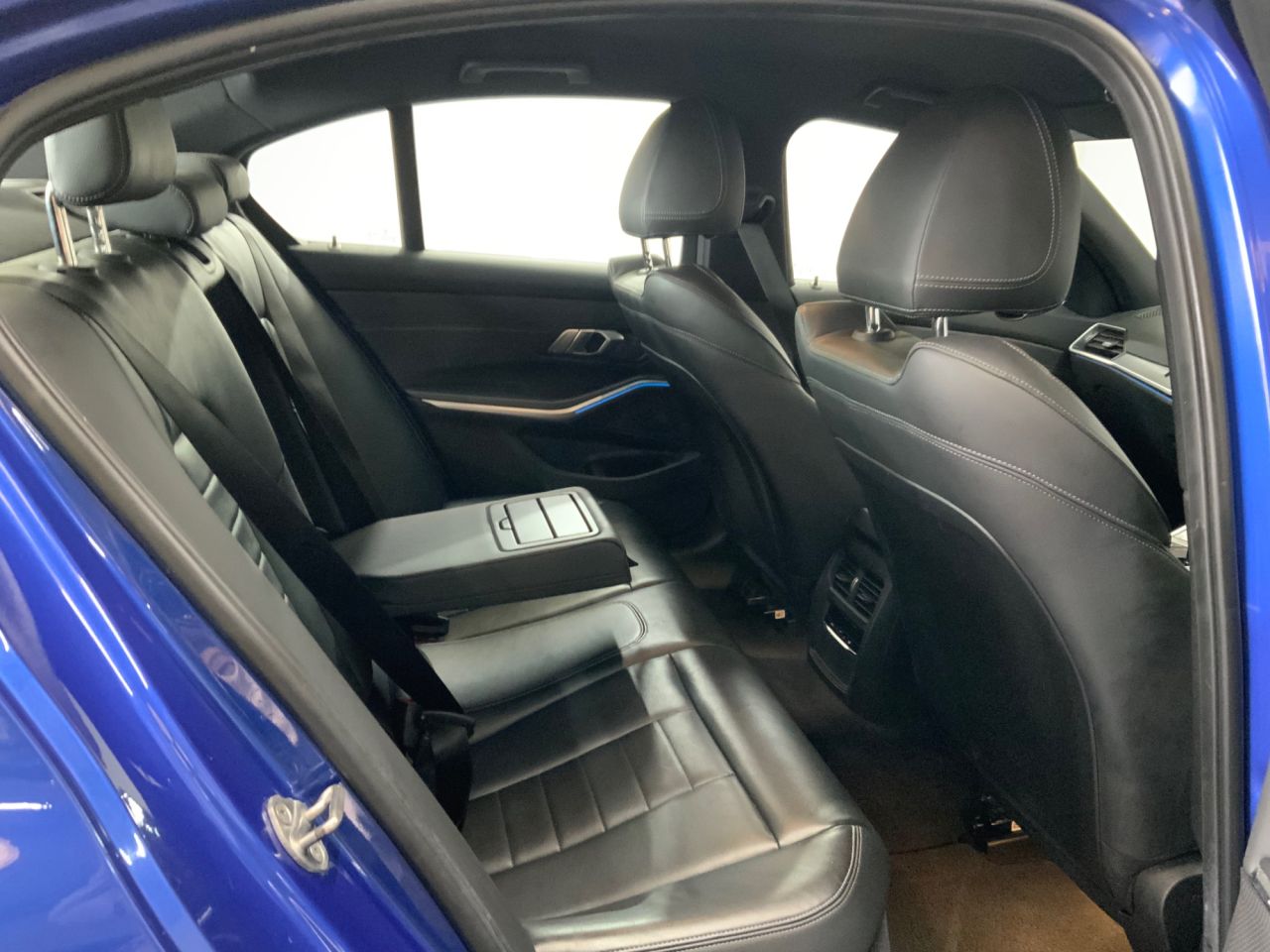 2020 BMW 3 SERIES 2.0 330e 12kWh M Sport Saloon 4dr Petrol Plug-in Hybrid Auto Euro 6 (s/s) ( - vehicle photo 24 for sale on PureCar